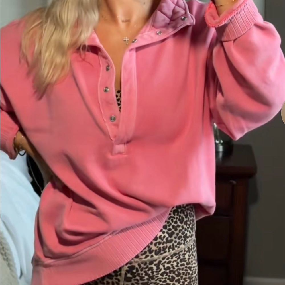 Aerie Oh Snap! Sweatshirt Playful Pink Pullover Sweatshirt Size Medium NWT - Picture 3 of 6